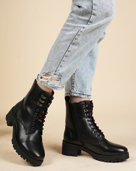 Black lace up outlet chelsea boots