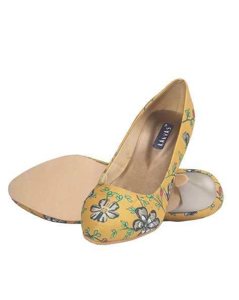 Floral Print Kitten Heels