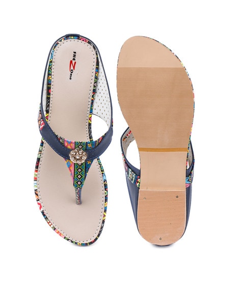 Zxyzo Foam Ladies Flat Sandals, For Casual Wear, Size: 37- 40 at Rs  200/pair in Agra