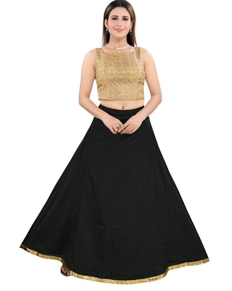 Black skirt golden outlet top