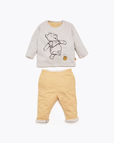 Graphic Print Reversible Night Suit