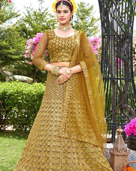 ForBrides: Now Style Your Contrasting Dupatta With Your D-Day Lehenga |  WeddingBazaar