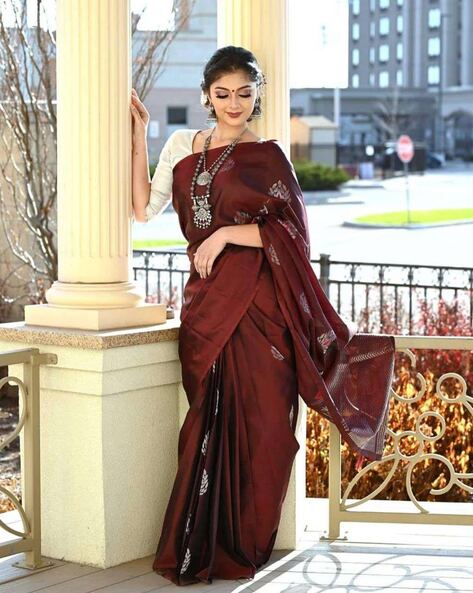 Ninecolours.com - This Super Stylish Satin Georgette Fabric Saree Is  Exclusively Crafted With Embroidery,Thread Work.The Brown Colour Saree  Comes With Matching Blouse Fabric Of 0.80 Meters. This Saree Can Be Worn On