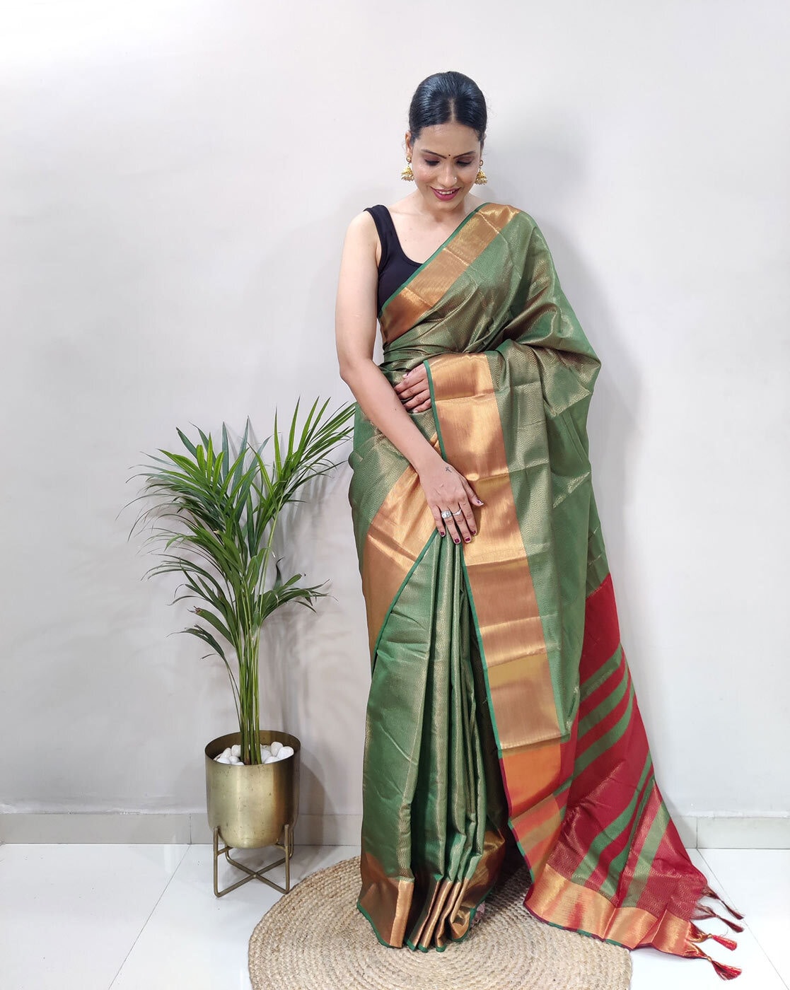 Buy Magenta Sarees for Women by Ptiepl Banarasi Silk Works Online | Ajio.com