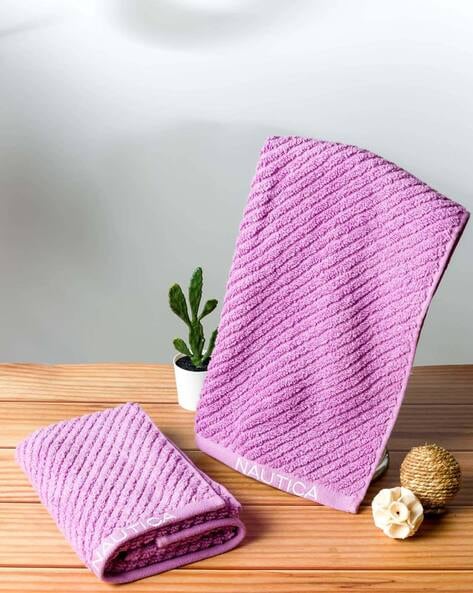 Spaces By Welspun Purple And White Cotton Bath Towel Set at Best Price in  Mumbai