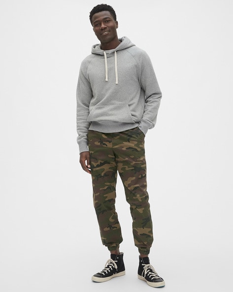 Gap mens camo deals pants