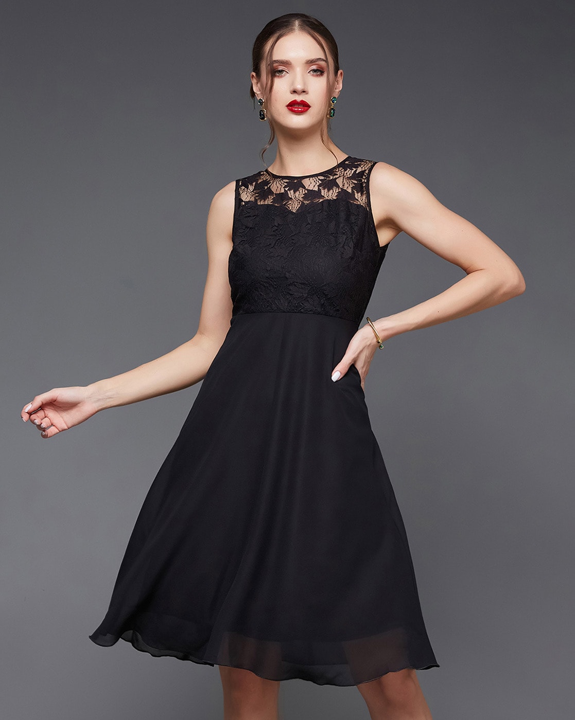 Long Sleeve Black Lace & 3D Rose Sheer Prom Dress - Xdressy