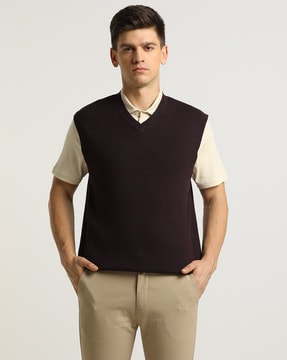 V-Neck Relaxed Fit Sweater Vest