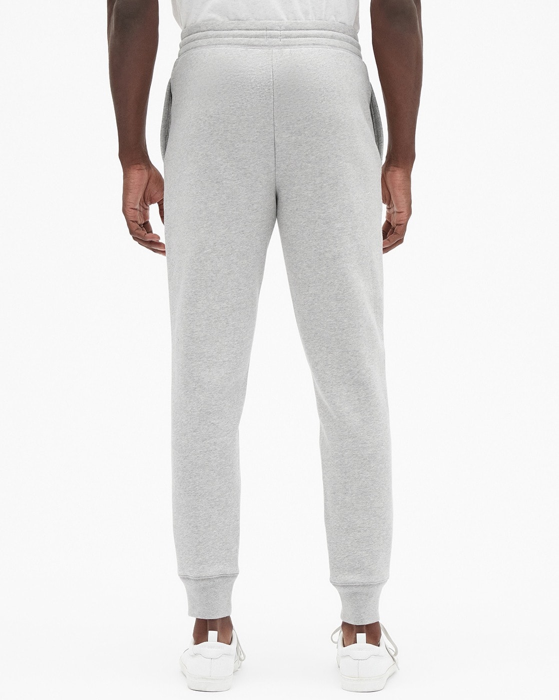 GAP Men's Logo Fleece Joggers, Charcoal Grey, Small : : Clothing,  Shoes & Accessories