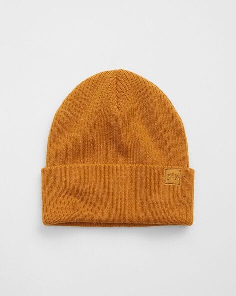 yellow beanie pull and bear