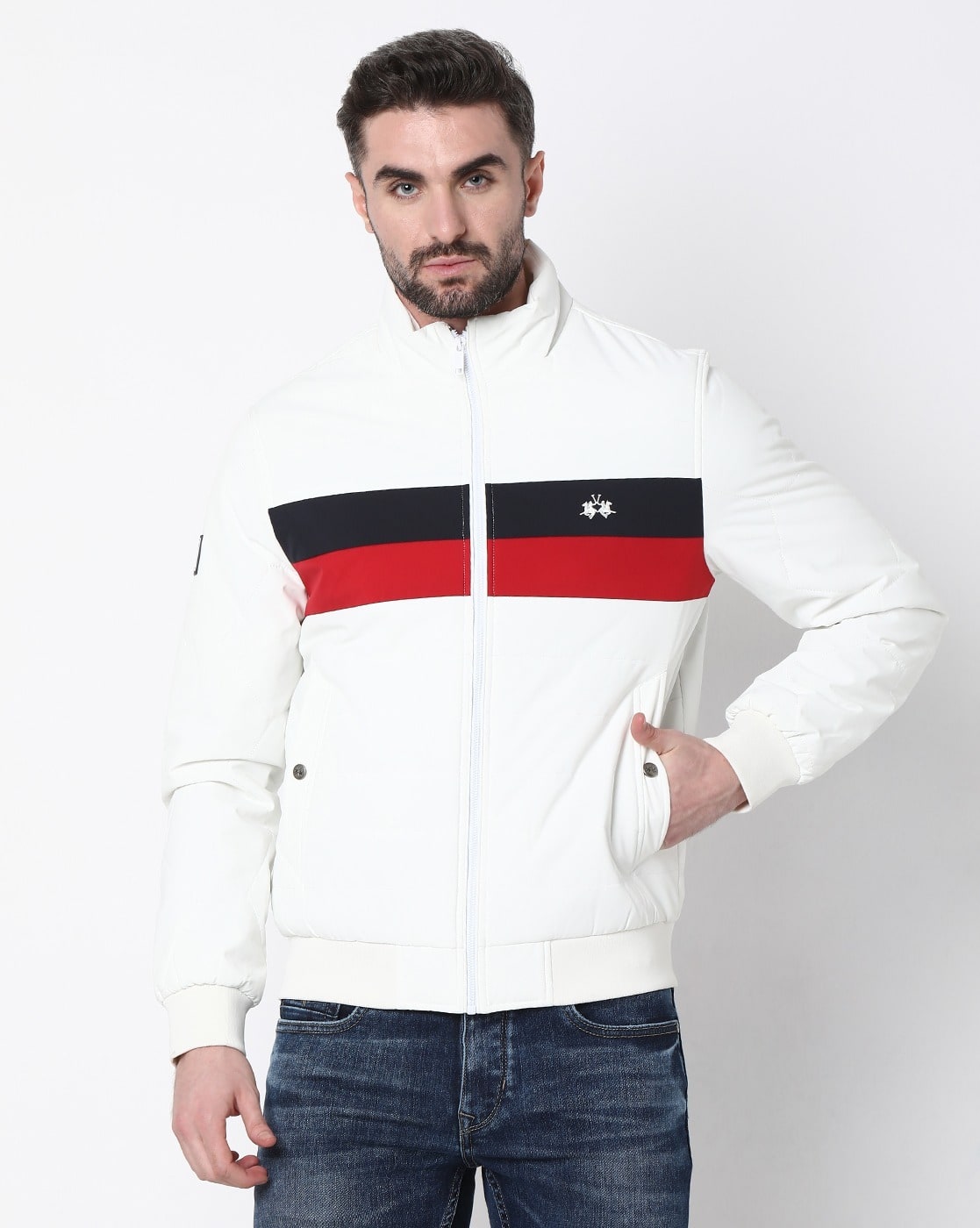 -1117Wx1400H-410395329-wh-