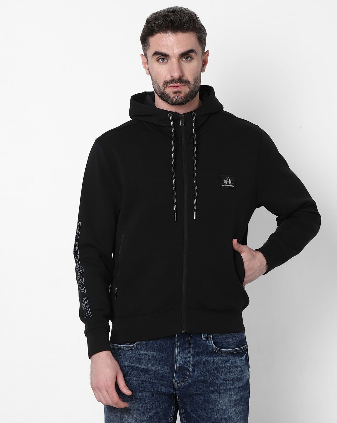 -1117Wx1400H-410395223-bk-