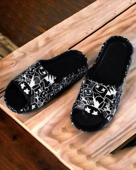 Buy Black Flip Flop & Slippers for Men by KAPANI FASHION Online