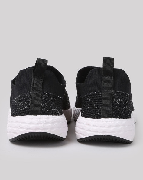 Nike women's black hot sale slip on shoes