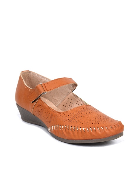 Ajanta hot sale ladies shoes