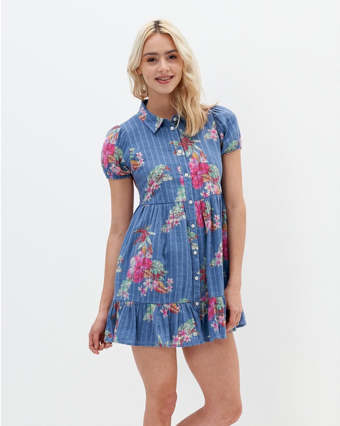 Lapel Sleeveless Pastel Floral Print Denim Dress, $28 | Romwe | Lookastic