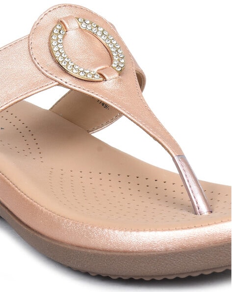 Buy crocs Women Isabella W Fashion Sandals on Amazon | PaisaWapas.com