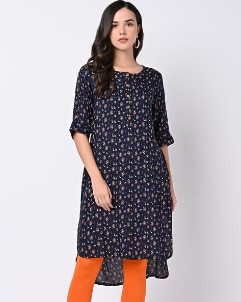 Effortless Fusion: Styling Kurtis with Jeans for a Trendy Look
