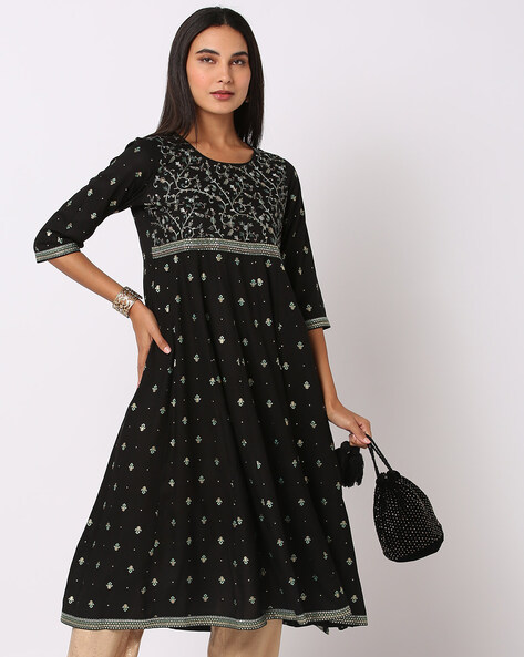 Black Kurtas for Women by AVAASA MIX N' MATCH Online | Ajio.com