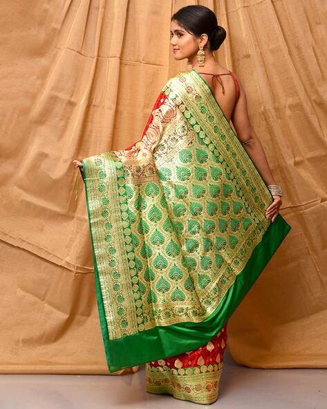 Exquisite Tanchoi Floral Banarasi Saree in Pure Silk Satin in Pale Mus –  Shobitam