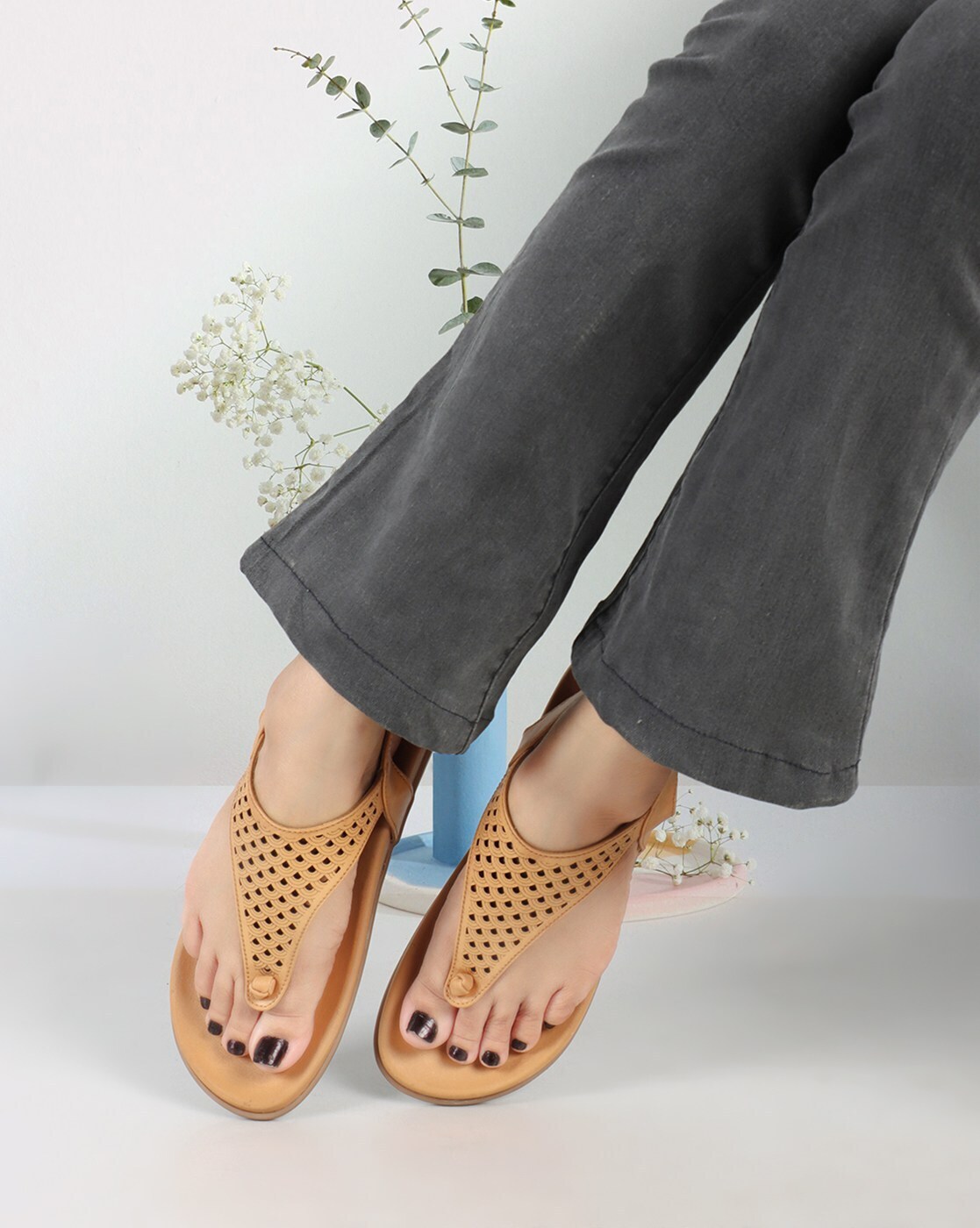 Beautiful Flat Sandals for Ladies Online | Ladies Sandals in Pakistan