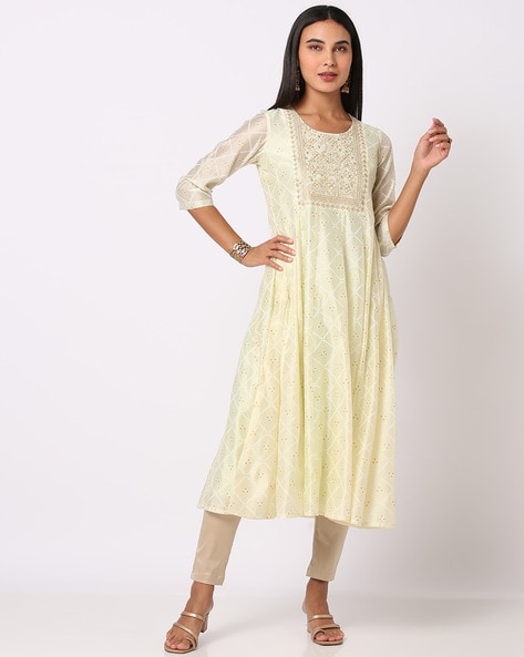 Off white Kurtas for Women by AVAASA MIX N' MATCH Online | Ajio.com