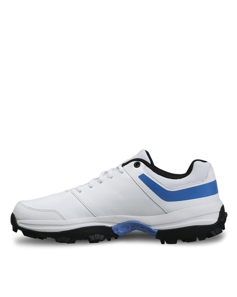 Decathlon on sale cricket shoes