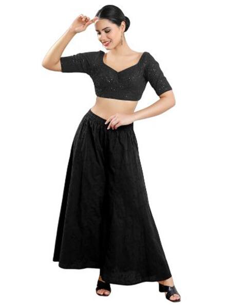 Embroidery V-Neck Back Open Blouse