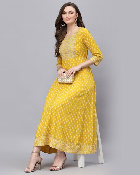 Buy Women’s Fashion Wear starting from Rs. 199/-
