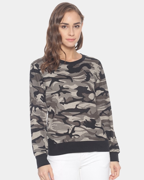 Camo crewneck clearance sweatshirt womens