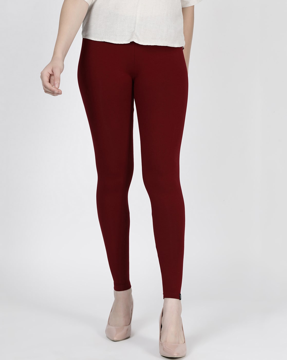 TWIN BIRDS Red Plain Cropped Leggings