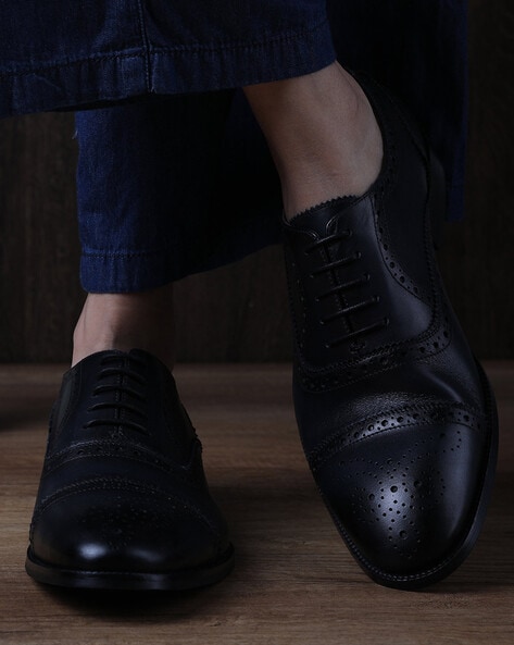 Buy Black Formal Shoes for Men by LOUIS STITCH Online
