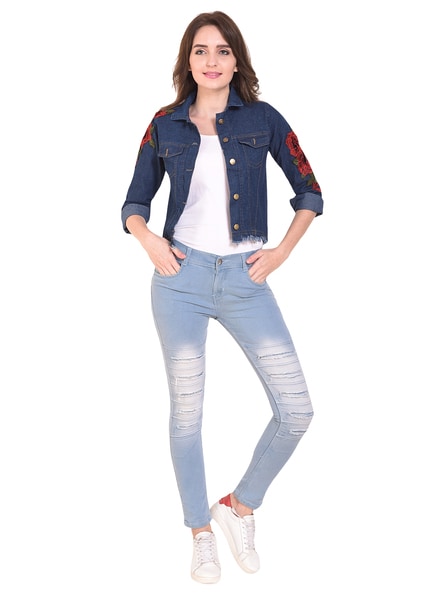 Anushka Sharma Gives the Denim Jacket-Crop Top Combination a Fun Update |  VOGUE India | Vogue India