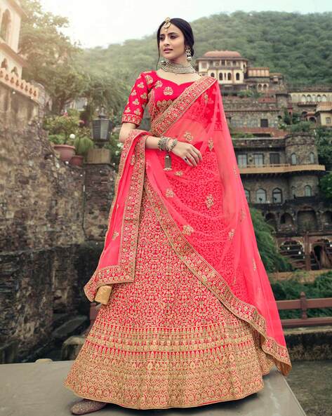 Zari And Thread Embroidery Work Flared Lehenga Choli With Dupatta at Rs  6999 | Layout Patton House-1, | Bengaluru | ID: 2852511212962