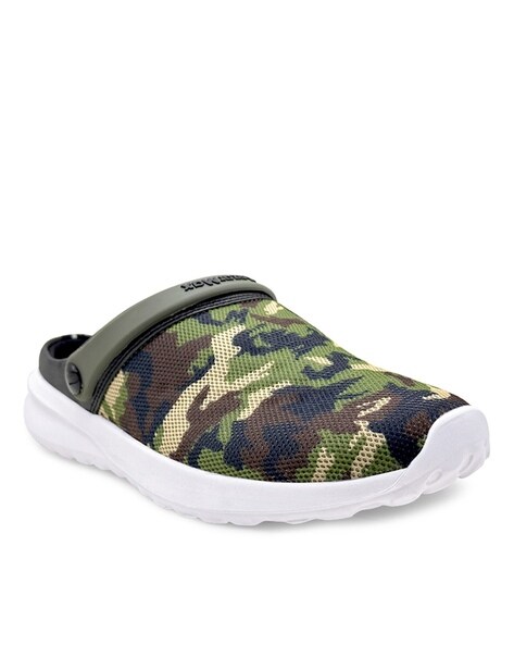 Camouflage Print Clogs Sandals