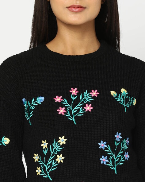 Black jumper 2024 with embroidered flowers