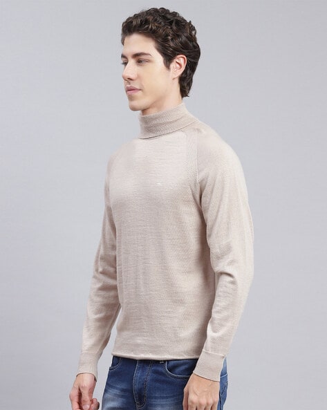 Turtleneck with outlet logo