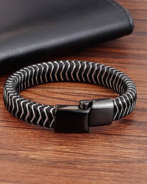 Buy Black Bracelets & Kadas for Men by Thrillz Online