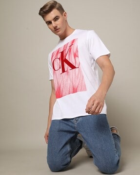 Calvin klein white clearance and red t shirt