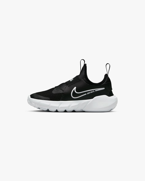 Nike boys black on sale shoes