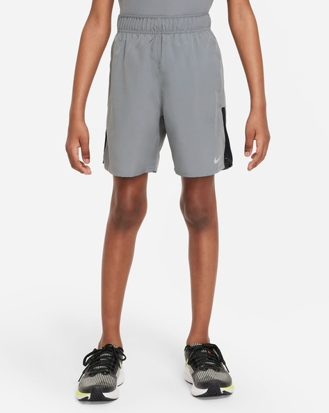 Boys nike best sale shorts with pockets