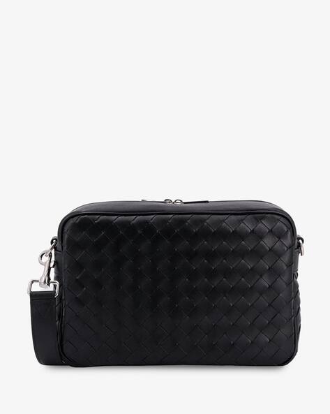 ショルダーバッグ BOTTEGA VENETA GRAPHITE LEATHER MEDIUM CAMERA CROSSBODY BAG BOTTEGA VENETA ボッテガヴェネタ バッグ メンズ クロスボディ
