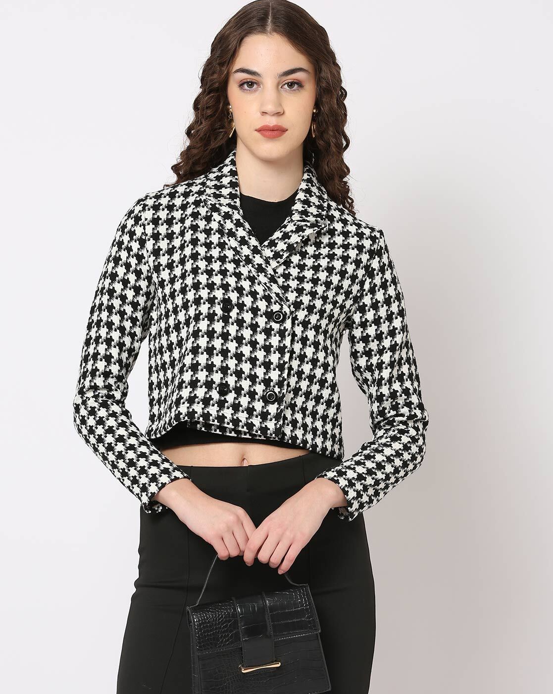 Buy online Black Solid Long Sleeves Summer Crop Jacket from western wear  for Women by Buynewtrend for ₹659 at 56% off | 2024 Limeroad.com