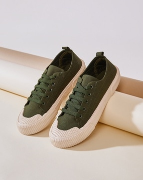 Ajio clearance canvas shoes