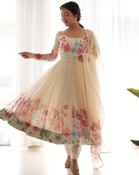Latest Designer Salwar Suit Design For Wedding 2023-baongoctrading.com.vn