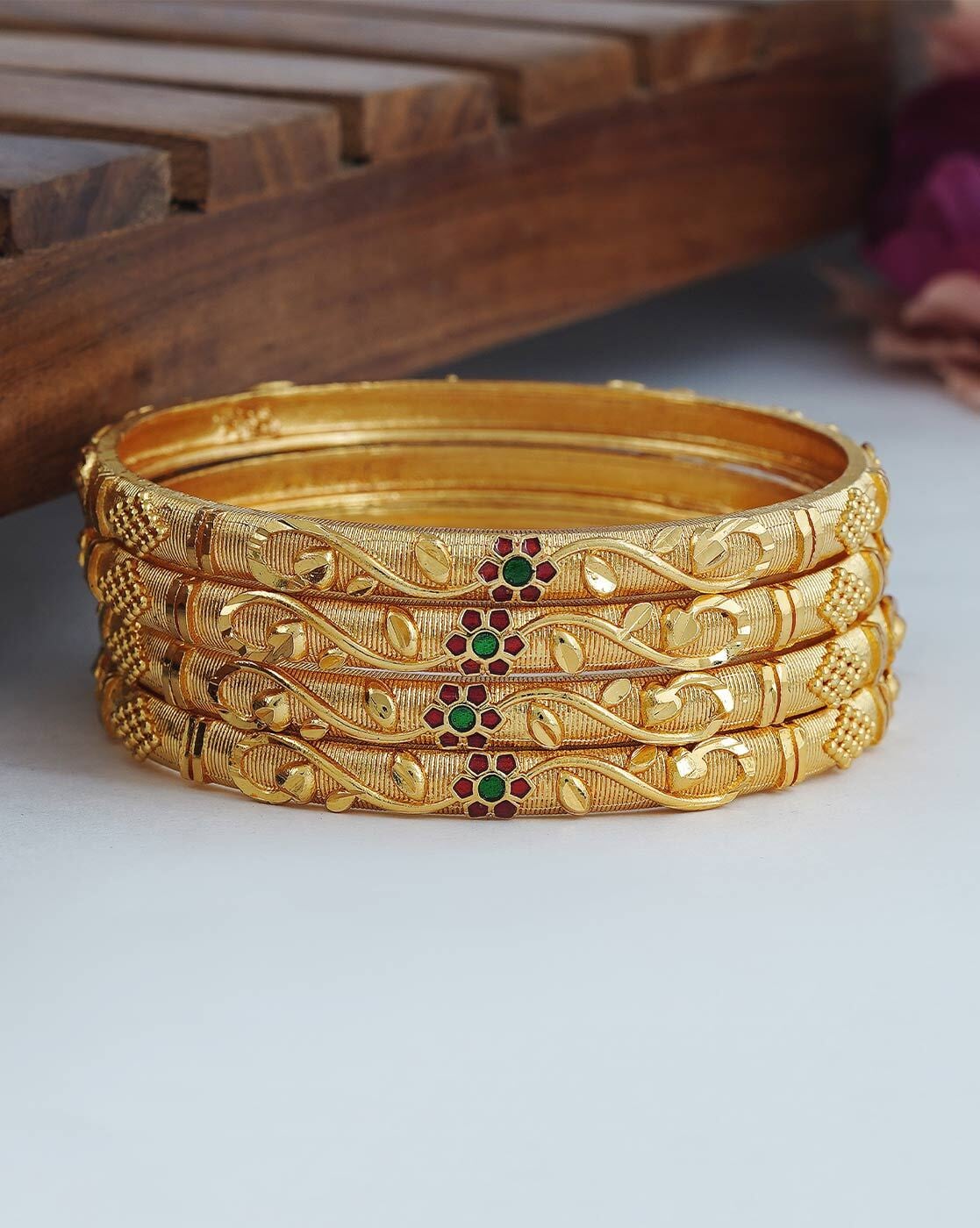 Pola Gold Bangles - Senco Gold & Diamonds | sencogoldanddiamonds.com