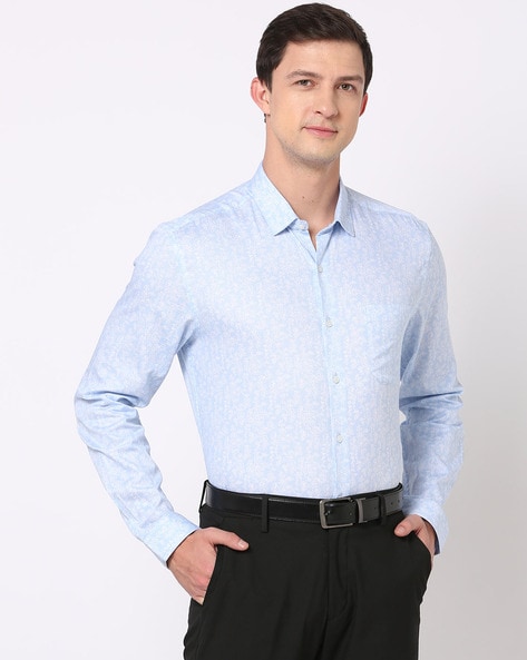 Men Floral Print Slim Fit Shirt with Patch Pocket