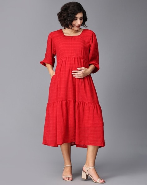 Red dress online on sale store