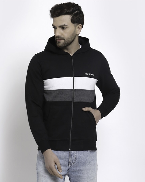 Front zip outlet pocket hoodie