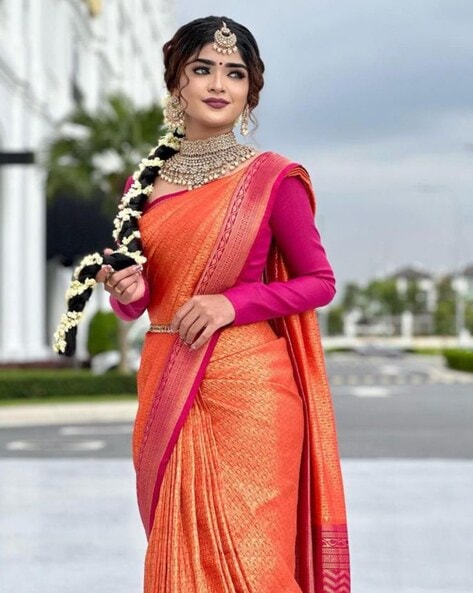 Buy Virtual Pink Maharashtrian Paithani Woven Saree With Luminous Orange In  Pure Silk